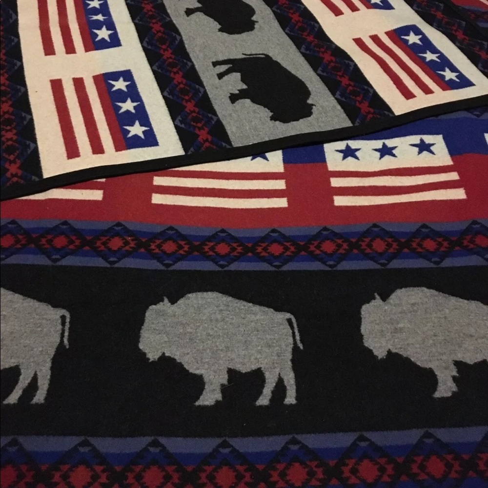 Rare PENDLETON HOME OF THE FREE RETIRED BLANKET